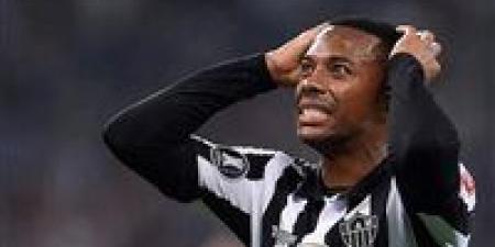 روبينيو
      موهبة
      البرازيل
      وريال
      مدريد..من
      أضواء
      أوربا
      إلي
      غيابات
      السجن
      في
      ساوباولو