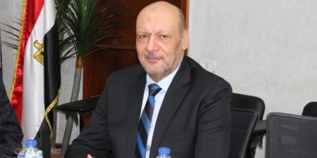 رئيس
      حزب
      "المصريين":
      الحديث
      عن
      ضعف
      التمثيل
      الحزبي
      ادعاء
      لا
      أساس
      له
      من
      الصحة