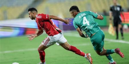 محمود
      حمدي
      رجلا
      لمباراة
      الأهلي
      والمصري
      في
      الدوري