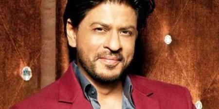 انطلاق
      مهرجان
      سينمائي
      بإسمه
      ويعرض
      أفلامه..
      العالم
      يحتفل
      بـ
      عيد
      ميلاد
      شاروخان
      الـ
      60