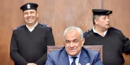 المستشار
      محمد
      العادلي
      يترشح
      لرئاسة
      نادي
      قضاة
      مصر