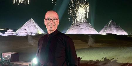 نادر
      عباسى:
      موسيقى
      "الفيل
      الأزرق"
      جريئة
      وصعبة
      فى
      تنفيذها