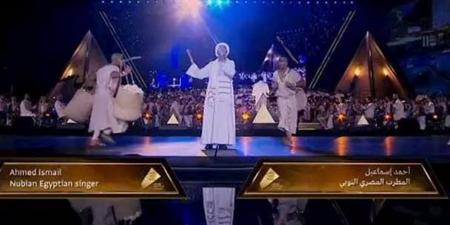 محافظ أسوان يهنئ الفنان أحمد إسماعيل بمشاركته بحفل فتتاح المتحف الكير