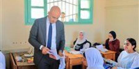 وزير التعليم يجري جولة مفاجئة بمدارس الدقهلية للاطمئنان على انتظام الدراسة وتطبيق التعليمات الجديدة