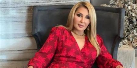 حاجة سخيفة.. نادية الجندي ترد على منتقدي اطلالاتها