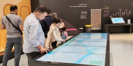 الكل فرحان.. قاعة الطفل في المتحف المصري الكبير تبهر أطفال العالم (فيديو)