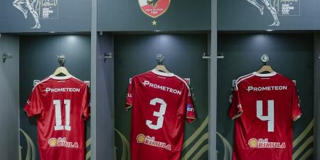 السوبر المصري.. شاهد الصور الأولى لغرفة ملابس الأهلي في استاد هزاع بن زايد