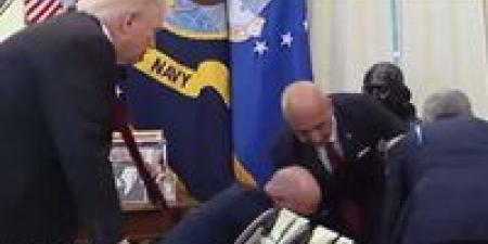 حالة إغماء تربك مؤتمر ترامب الصحفي فجأة في البيت الأبيض