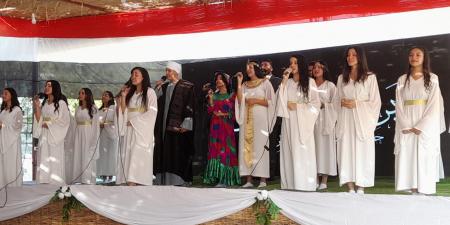 في أديرة نقادة.. الإنشاد الديني والترانيم الكنسية يصنعان حالة روحانية بمهرجان قنا