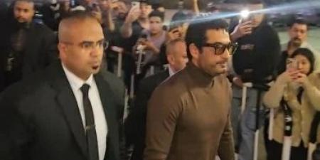 نجوم الفن يقدمون واجب العزاء في والد الفنان محمد رمضان