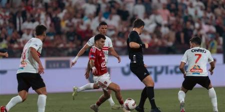 "يا ليلة حمرا".. الأهلي يهزم الزمالك بثنائية ويتوّج بالسوبر المصري