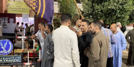 إقبال متزايد في الساعات الأخيرة بمدرسة الزناقطة الابتدائية بالأقصر في اليوم الأول لانتخابات مجلس النواب