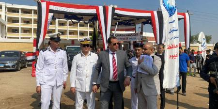 مدير أمن الفيوم يتفقد التمركزات الأمنية بمحيط لجان الانتخابات البرلمانية.. استعدادات مكثفة لتأمين الناخبين وضمان سير العملية الانتخابية بسلاسة