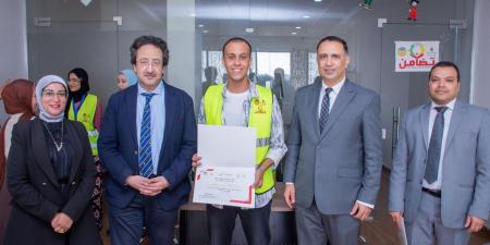 "التضامن" تسلم جامعة طنطا طابعة برايل وتدعم مشروعات الطالب المنتج