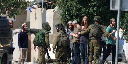 الرئيس الإسرائيلي: عنف المستوطنين المروع ضد الفلسطينيين يجب أن يتوقف