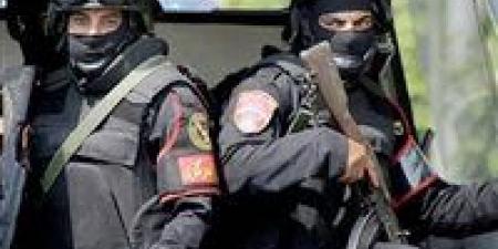 ضبط شاب متهم بالنصب على راغبى السفر للعمل بالخارج بالجيزة