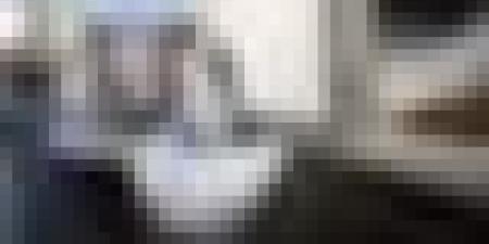 غارات داخل الخط الأصفر بغزة وتسليم جثامين 15 شهيدا