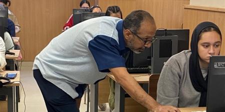 انطلاق الامتحانات الإلكترونية بآداب عين شمس ضمن منظومة التحول الرقمي بالجامعة