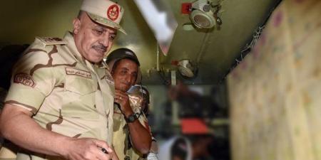 وزير الدفاع خلال تنفيذ المرحلة الرئيسية للمشروع التكتيكي بالمنطقة الغربية العسكرية: القوات المسلحة قادرة على حماية الوطن وصون مقدراته