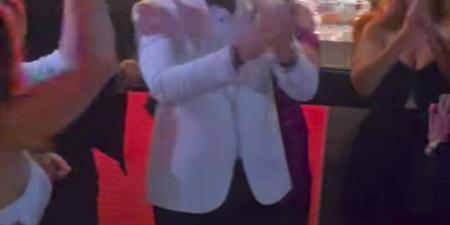 بحضور نجوم الفن والإعلام.. الإعلامي أحمد سالم يحتفل بعقد قرانه على فتاة من خارج الوسط