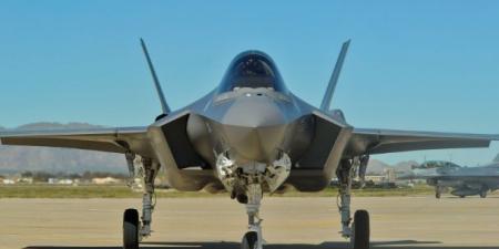 «إعادة رسم خريطة السيادة الجوية للشرق الأوسط».. لماذا تريد السعودية المقاتلة إف -35 الأمريكية؟