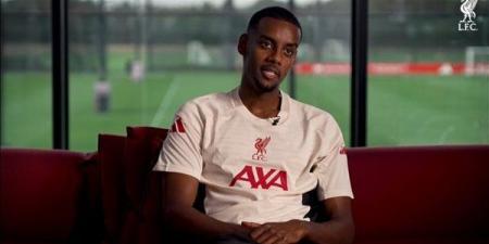 ألكسندر إيزاك: الإصابات حرمتني من الظهور بالشكل الذي أريده مع ليفربول