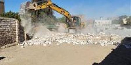 محافظ أسيوط: إزالة 25 مخالفة واسترداد 1230 متر و150 فدان ضمن المرحلة الثالثة من الموجة 27