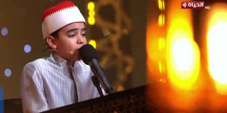 الصغير محمد القلاجي يبهر المتابعين في برنامج دولة التلاوة.. وزير الأوقاف:" احتفظ بمقاطع لك على هاتفي"