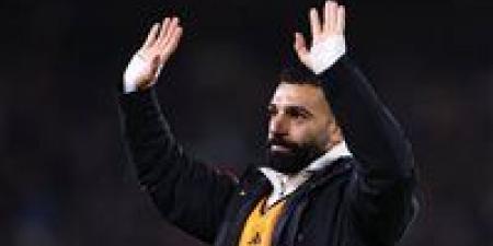 بعد تصريحات محمد صلاح ضد سلوت.. شوبير يؤكد احتمالية رحيله عن ليفربول