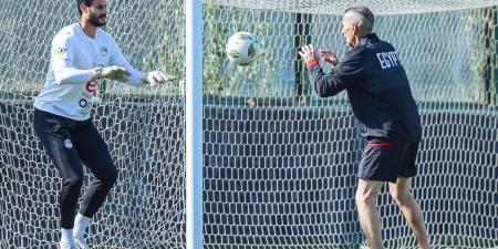 منتخب مصر يبدأ استعداداته بمران صباحي قوي قبل ودية نيجيريا (صور)