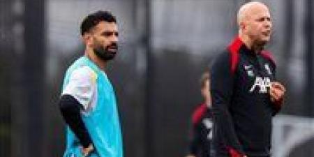 جيرارد يوبّخ صلاح ويطالب ليفربول باحتوائه قبل انفجار الأزمة