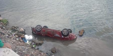 مصرع وإصابة 5 أشخاص إثر انقلاب سيارة ملاكي بترعة المحمودية