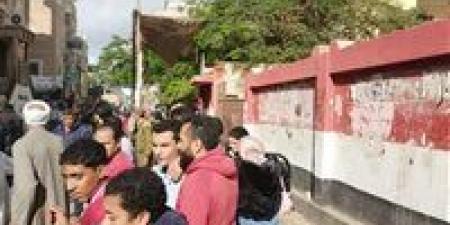 انتخابات مجلس النواب.. استمرار إقبال الناخبين بلجان سنورس بمحافظة الفيوم