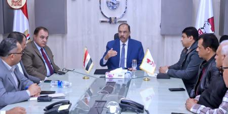 غرفة العمليات الرئيسية بسوهاج تتابع سير انتخابات مجلس النواب بالدائرة السابعة بالبلينا