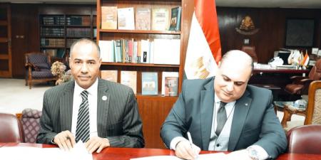 هيئة الكتاب توقع بروتوكول تعاون مع قصور الثقافة لتوسيع منافذ بيع الإصدارات في المحافظات