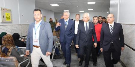 رئيس جامعة المنيا يتفقد مستشفى الكُلى لدعم الاستعداد لزيارة الاعتماد