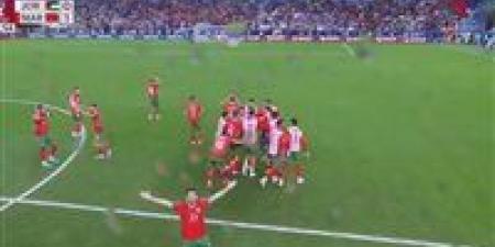 المغرب
يتوج
بكأس
العرب
2025:
حريمات
أفضل
لاعب
وبن
عبيد
يحرس
العرين