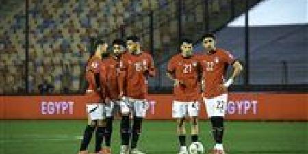 سفير
مصر
بالمغرب
يكشف
كواليس
وصول
بعثة
المنتخب:
طلبنا
تأميناً
خاصاً
والسلطات
المغربية
رحبت
بـ
"صلاح"