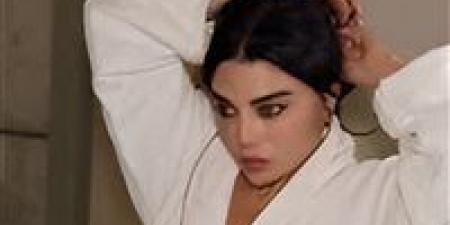 فيديو
      صاروخ
      هيفاء
      وهبي
      يشعل
      السوشيال
      ميديا..
      القصة
      الكاملة