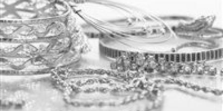 سعر
      عيار
      925..
      قفزة
      قوية
      في
      أسعار
      الفضة
      في
      مصر
      اليوم
      السبت