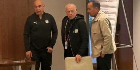 هانى أبو ريدة يجتمع بالمنتخب الوطنى قبل مواجهة زيمبابوى غدا