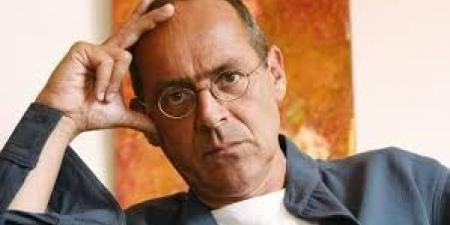 برنارد ستيجلر.. فيلسوف العصر الرقمى القارئ لتقنية بوصفها قدر الإنسان الحديث