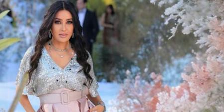 تسلملي..
      لطيفة
      تعلن
      انتهاء
      تصوير
      كليب
      اغنيتها
      الجديدة