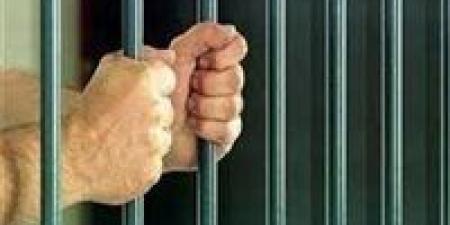 حبس
      المتهم
      بتعذيب
      رضيع
      زوجته
      حتى
      الموت
      في
      الشرقية
      4
      أيام