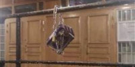 رصاص
      الكراهية
      يمزّق
      قدسية
      النص..
      اعتداء
      عنصري
      صادم
      على
      المصحف
      بمسجد
      ستوكهولم