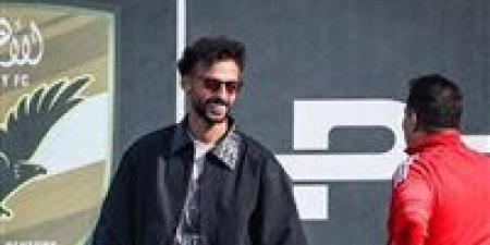 طبيب
الأهلي:
أحمد
عبد
القادر
ينفذ
المرحلة
الأخيرة
من
برنامجه
التأهيلي