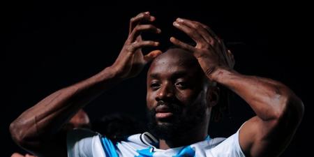 موقف
      بيراميدز
      من
      رحيل
      فيستون
      ماييلي