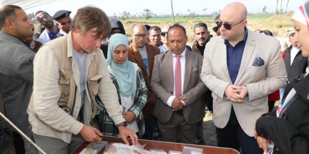 محافظ
      بني
      سويف
      يتفقد
      أعمال
      البعثة
      المصرية
      الروسية
      بمعبد
      بطليموس
      الثاني
      بجبل
      النور