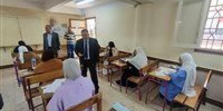 أسئلة
      امتحانات
      نصف
      العام
      صفوف
      النقل..
      وزارة
      التعليم
      تكشف
      تفاصيل
      الأسئلة