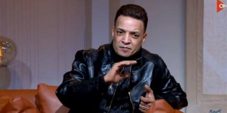 طارق
      الشيخ:
      الفن
      الشعبي
      الحقيقي
      يلمس
      أوجاع
      الناس
      والجمهور
      بيعشق
      الاغنية
      الحزينة